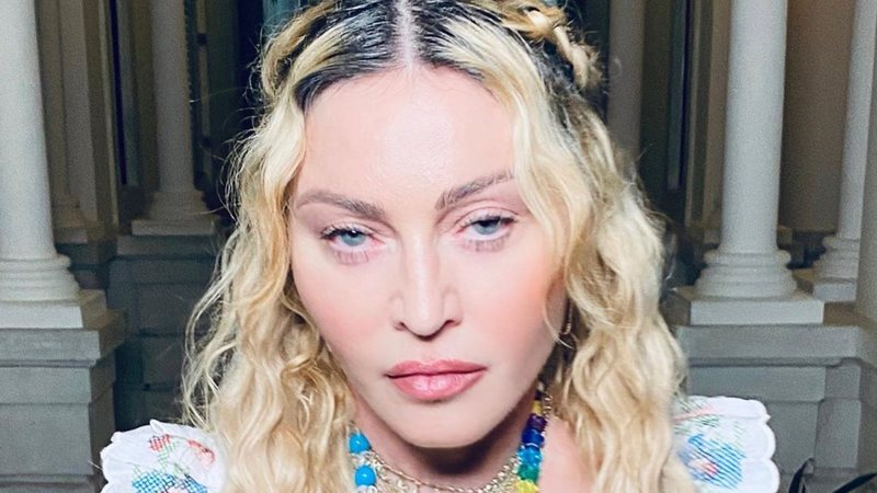 Capa: Sensitivo faz alerta bombástico para Madonna